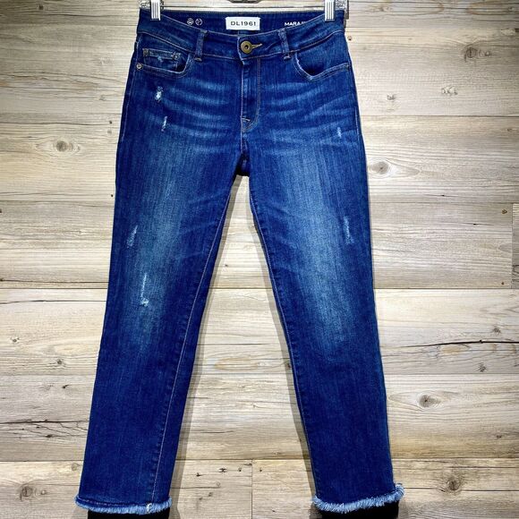 DL1961 Mara Straight Ankle Blue Jeans Size 26P W26 L25 Frayed Raw Hem Distressed - Picture 1 of 12